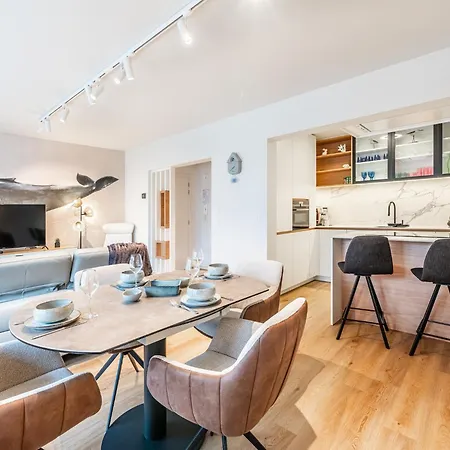Apartment In Near The Sea, Cleaning Included