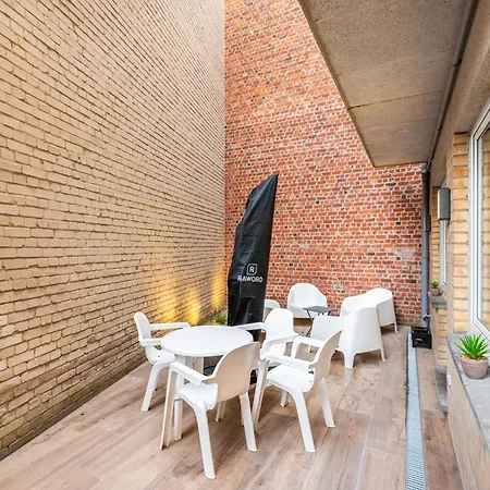 Apartment In Near The Sea, Cleaning Included *